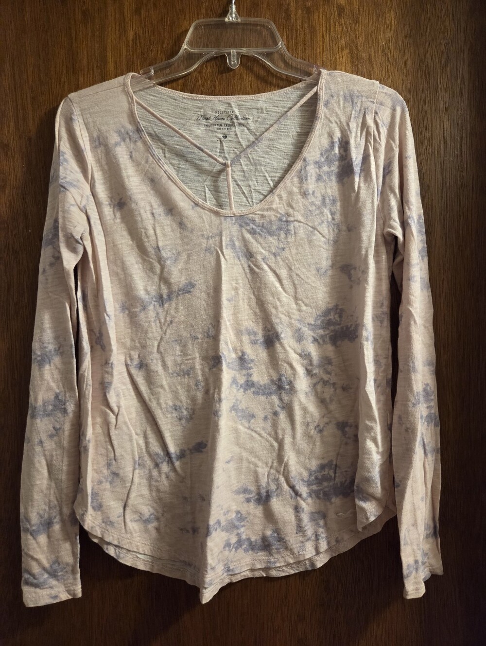 Hollister Size Small Long-Sleeve Tie-Dye Scoop Neck Top - Light Pink/Blue